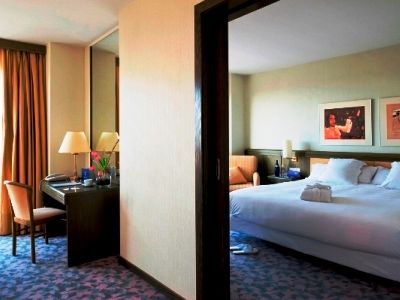 Hotel Barcelo Sants 4*